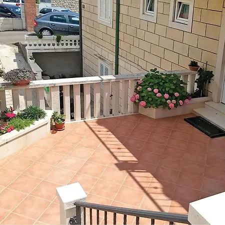 46 Διαμέρισμα Pucisca